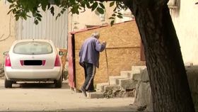 Viața în sărăcie, tot mai prezentă în România. Locuitorii din Calafat s-au săturat de condițiile dificile: „E foarte greu”